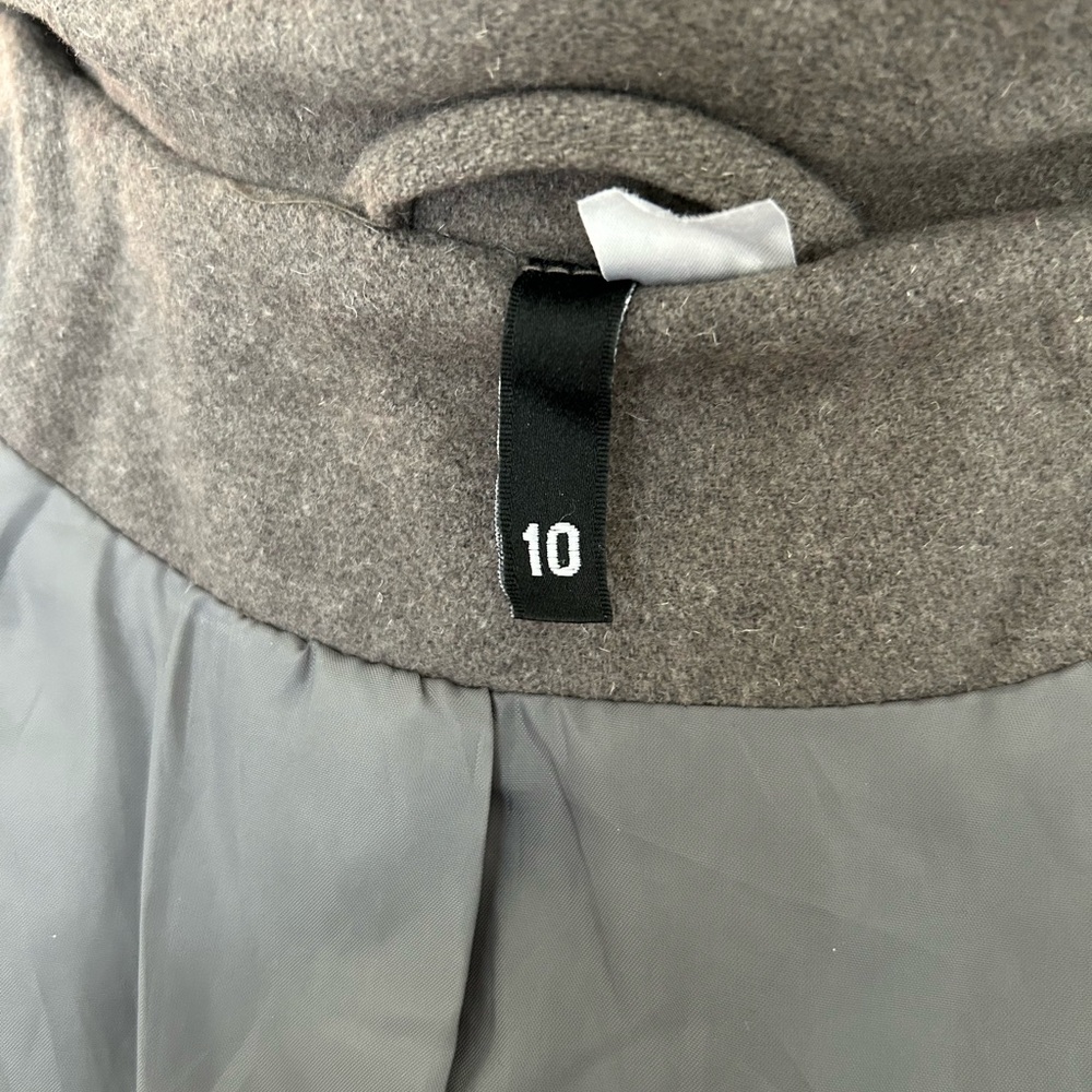H&M Recycled Wool Belted Zip-Up Coat – Size 10 - Picture 5 of 6